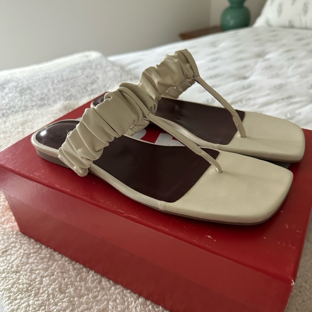 STAUD Ava Sandals (Cream, Size 39)